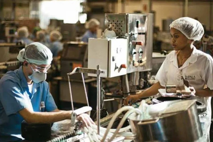 
	F&aacute;brica da Mundial: apesar dessa queda, o &iacute;ndice ainda demonstra expectativa positiva do empres&aacute;rio do com&eacute;rcio paulistano, j&aacute; que somou 139,5 pontos
 (Kiko Ferrite/EXAME.com)