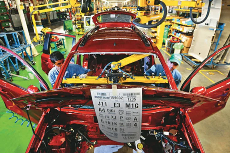 Autoindústria: CNI defende redução gradual do ICMS, mas quer alíquota em 4% (Germano Lüders/EXAME.com)