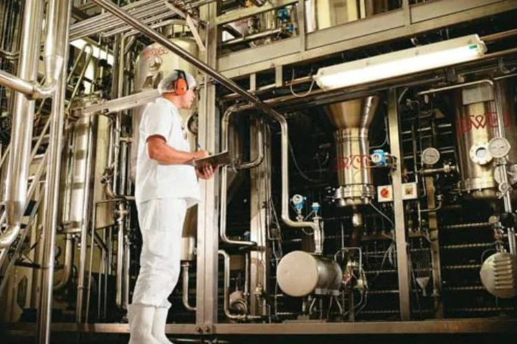 
	F&aacute;brica da Parmalat, controlada pela Laep: segundo informou, companhia &quot;requer urgentemente o aporte em seu caixa, a fim de permitir o cumprimento de seus compromissos&quot;
 (Alexandre Battibugli/EXAME.com)