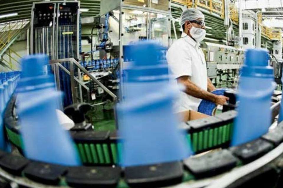 Produção industrial cai 1,0% em setembro, segundo IBGE