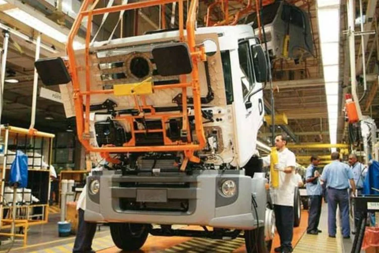 Fábrica de caminhões: investimentos mostram que montadoras estão voltando a acreditar na recuperação econômica brasileira (Divulgação)
