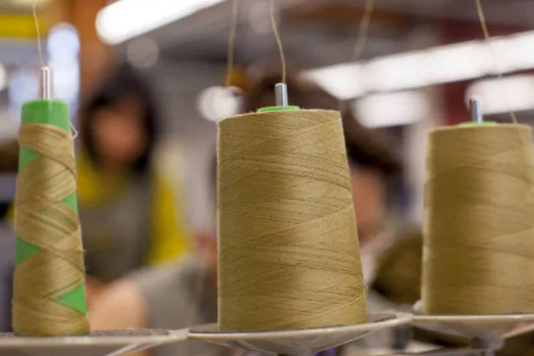
	Ind&uacute;stria t&ecirc;xtil: complexos fabris denunciados produzem cerca de 40% de todas as roupas de crian&ccedil;as fabricadas no gigante asi&aacute;tico
 (Mike Kane/Bloomberg)