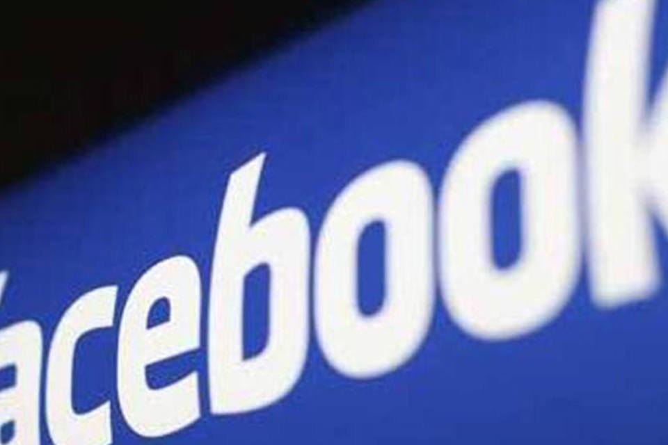 Facebook diz que problema interno provocou interrupção