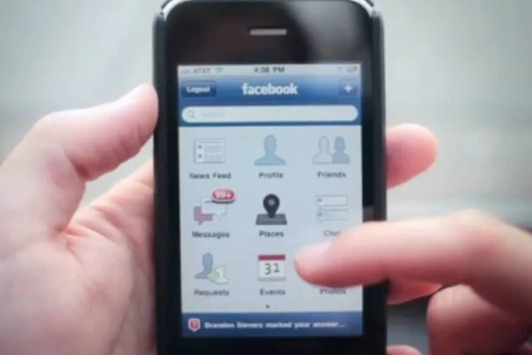 Aplicativo pode ser acessado na versão mais recente do Facebook para iPhone (.)