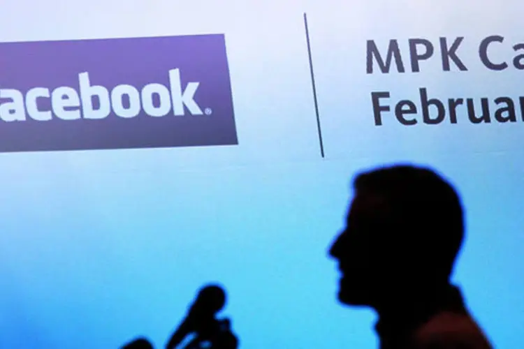 Executivo do Facebook faz uma apresentação (Justin Sullivan/Getty Images)