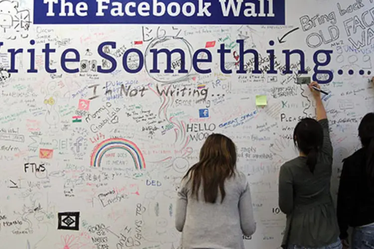 O Facebook elimina contas de usuários que infringem as normas do site (Justin Sullivan / Getty Images)