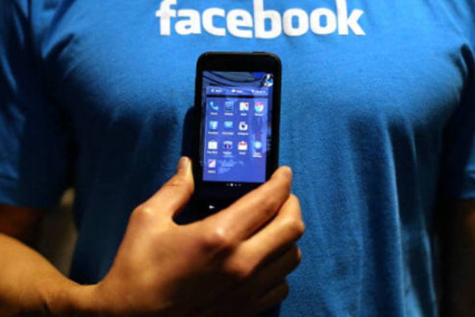 Ação do Facebook não vale mais que US$25, diz Barron's
