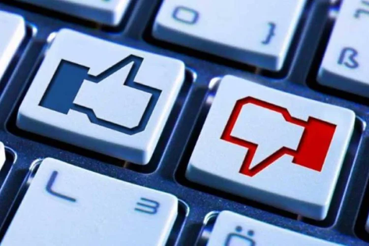 
	Facebook: novidade permitir&aacute; que voc&ecirc; coloque tags em seu perfil ou deixe seus amigos colocarem
 (geralt via Pixabay)