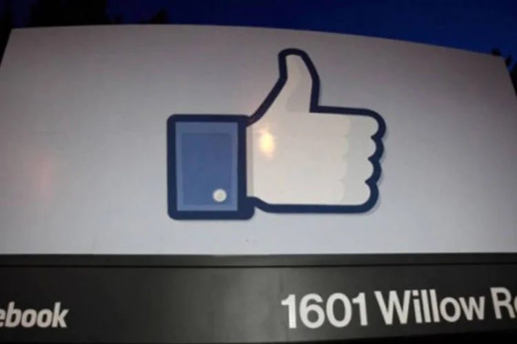 Segundo empresa holandesa, botão foi criado em 1998 e usado pela primeira vez em diário social Surfbook (Getty Images)