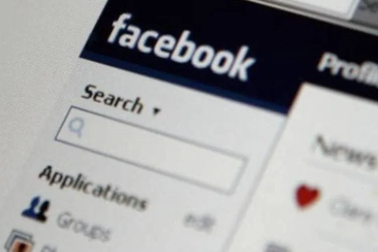 O Facebook proibiu que a publicidade a favor da legalização da maconha utilize folhas da planta