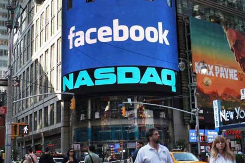 Ações reduzem ganhos, Facebook pesa sobre Nasdaq