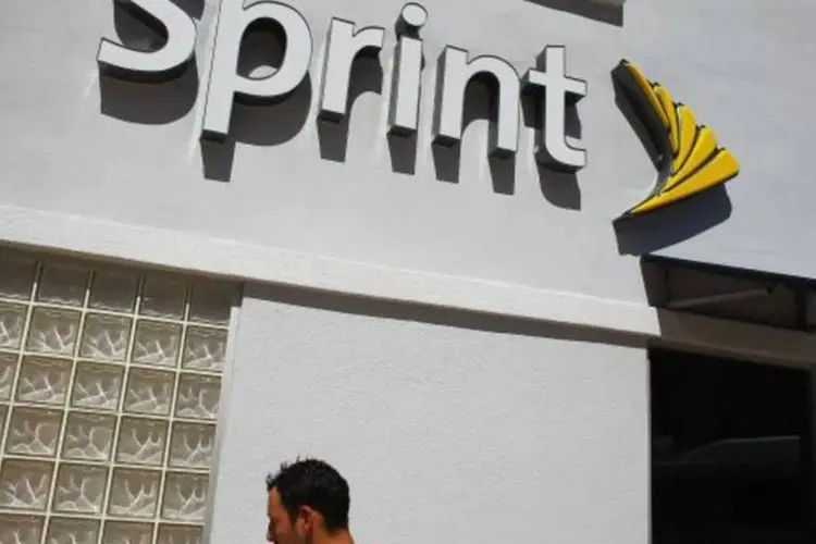 
	Os acionistas disseram unanimemente acreditar que a oferta da Sprint para comprar a Clearwire, de 2,97 d&oacute;lares por a&ccedil;&atilde;o feita em dezembro, era muito baixa
 (Joe Raedle/Getty Images)