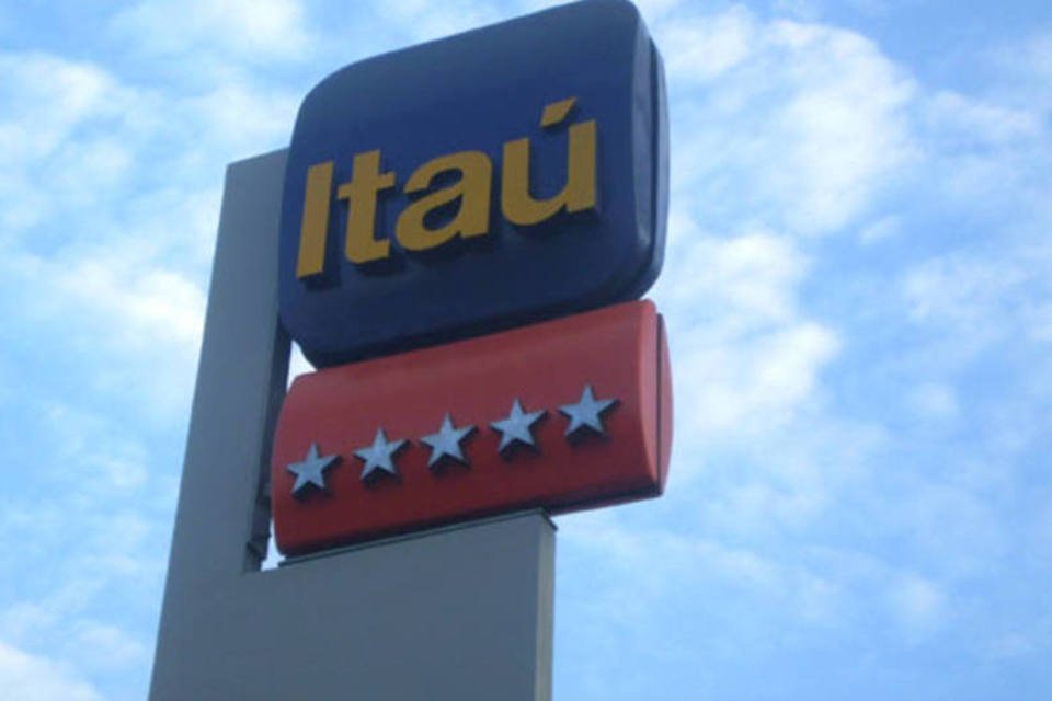 Itaú reduz taxas e aporte inicial de fundos