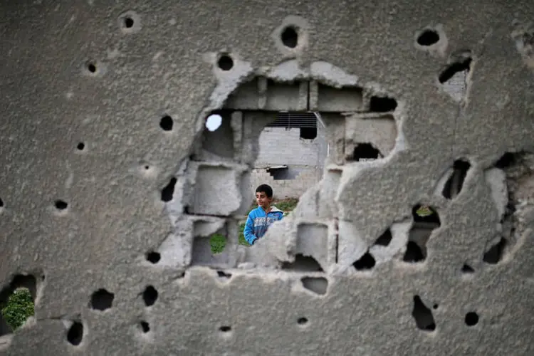 
	Faixa de Gaza: os protestos nas sextas-feiras se sucedem em Gaza desde o come&ccedil;o da onda de viol&ecirc;ncia, em 1 de outubro
 (Mohammed Abed / AFP)
