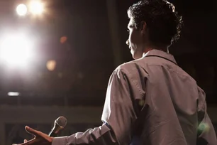 Imagem referente à matéria: Se você falar como um líder, vai vencer como um: como se comunicar com clareza pode mudar tudo