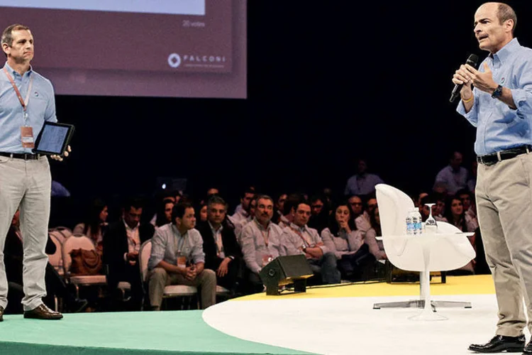 
	Carlos Brito, da AB InBev: &ldquo;Sonho grande, gente excepcional. ser dono. Se voc&ecirc; gosta, seja bem-vindo&rdquo;
 (Arquivo Falconi Consultores de Resultado)