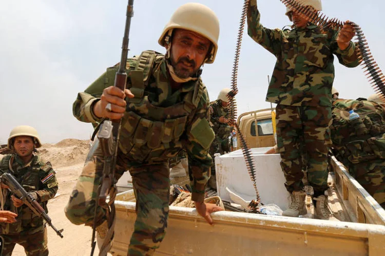 
	Fallujah: &quot;Um dos problemas &eacute; que os civis se colocam em grave perigo quando tentam fugir&quot;
 (Thaier Al-Sudani / Reuters)
