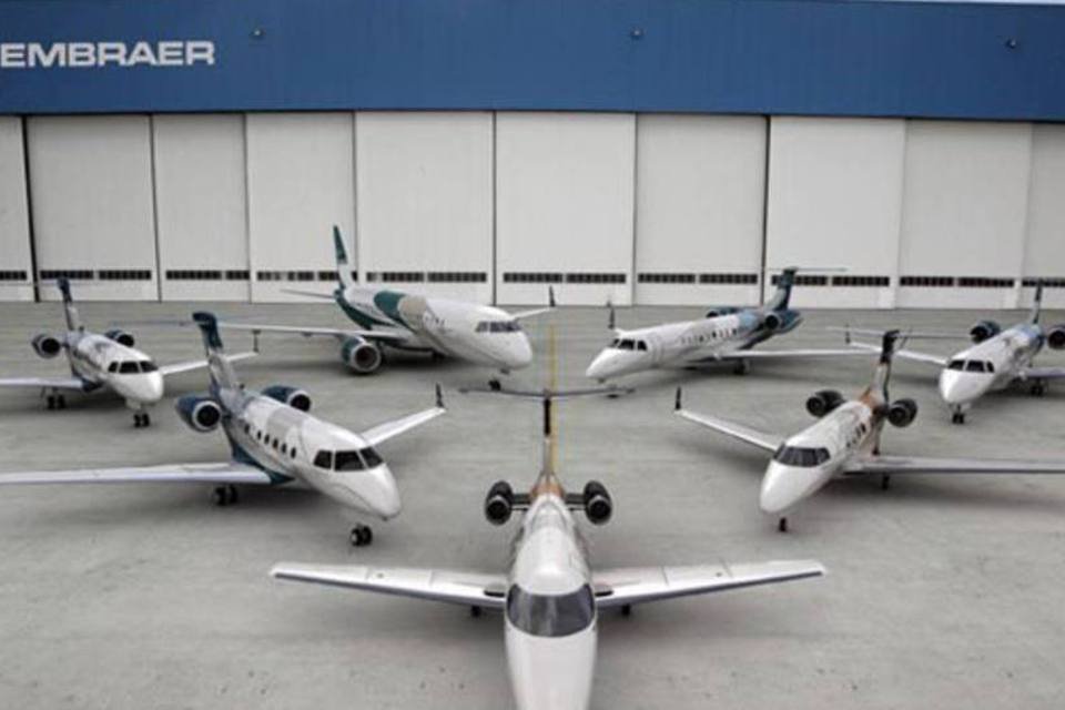 Embraer tem maior cotação desde 2008 com entregas