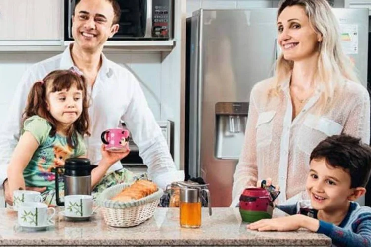 
	Para fam&iacute;lias com rendimento superior a dez sal&aacute;rios m&iacute;nimos, crescimento de contas em atrasos foi de 6% para 7% na compara&ccedil;&atilde;o anual
 (Germano Lüders/EXAME)
