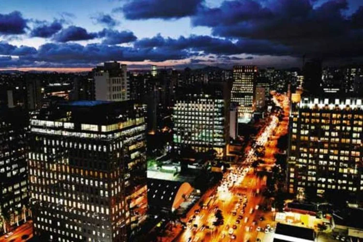 Avenida Faria Lima, em São Paulo: alugueis de escritórios mais caros no Brasil e na China (Germano Luders/EXAME)