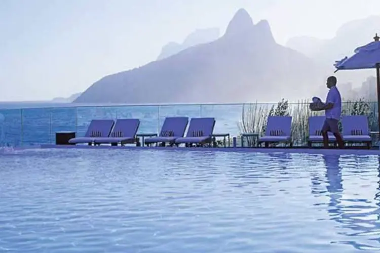 
	Piscina do hotel Fasano, no Rio: de acordo com a Euromonitor, o mercado de luxo na Am&eacute;rica Latina atingir&aacute; 26,5 bilh&otilde;es em 2019, 88,8% a mais que em 2014, o crescimento mais forte do mundo
 (.)