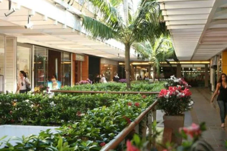 
	S&atilde;o Conrado Fashion Mall: quarto trimestre apenas, as vendas de shoppings da BR Malls somaram 7,2 bilh&otilde;es de reais, alta de 1,3%
 (FERNANDO LEMOS / GUIA QUATRO RODAS)