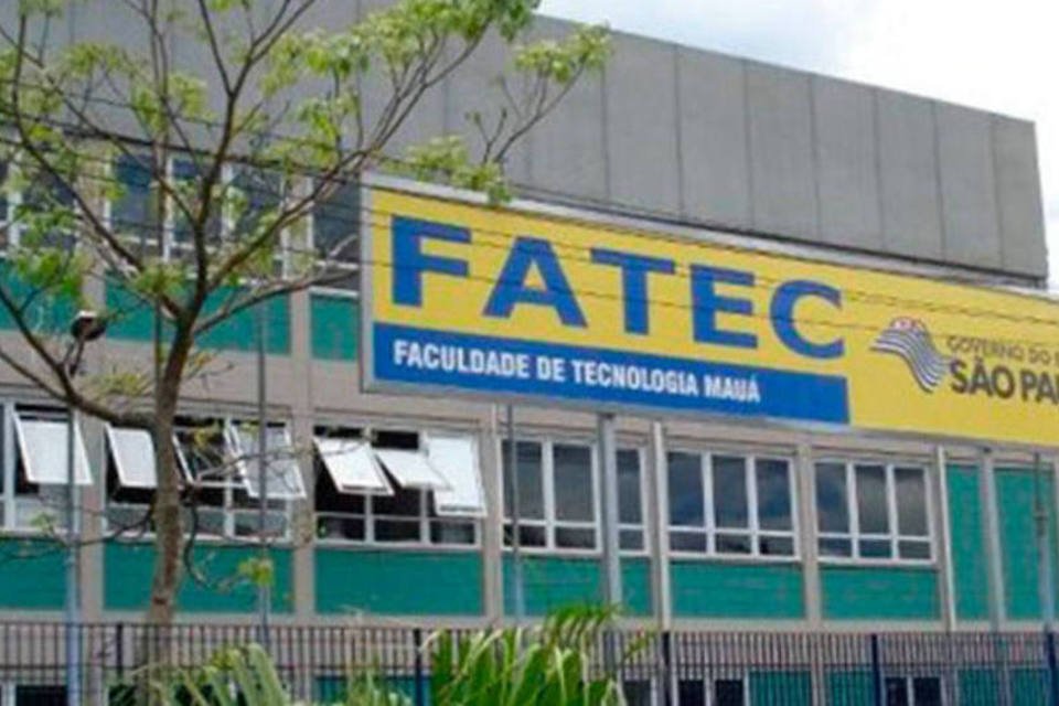 Professora de Fatec vai pedir indenização