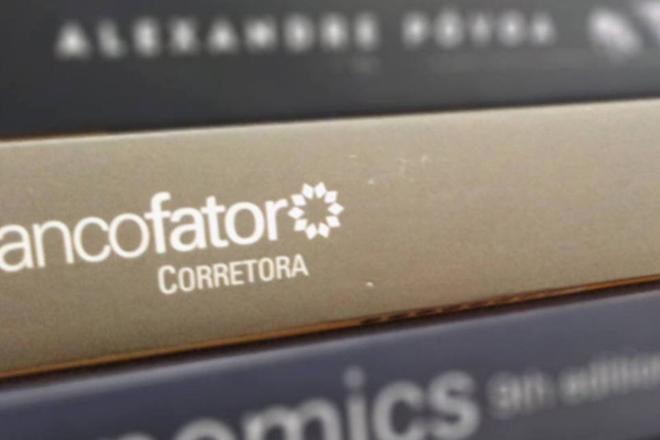 Tamanho não é documento na bolsa para Fator Corretora