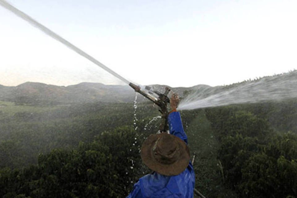 Perda do agronegócio com seca e chuvas soma R$ 10 bi