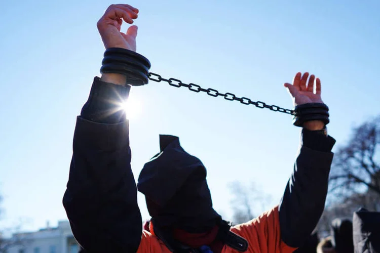 
	Fechar Guant&aacute;namo: depois dessas opera&ccedil;&atilde;o, permanecem em Guant&aacute;namo 93 detidos
 (Mandel Ngan / AFP)