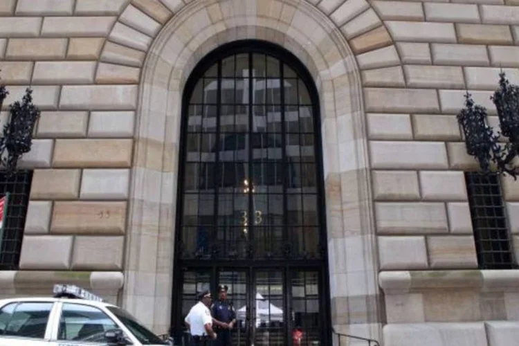 
	O Fed de Nova York: o banco central norte-americano afirmou no m&ecirc;s passado que as taxas de juros do pa&iacute;s devem continuar pr&oacute;ximas de zero at&eacute; que o desemprego chegue ao patamar de 6,5 por cento
 (Getty Images)