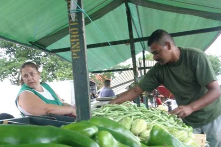 Maior aumento em 2010 foi registrado no grupo alimentação, de 11,03% (Fernando Araújo/Wikimedia Commons)