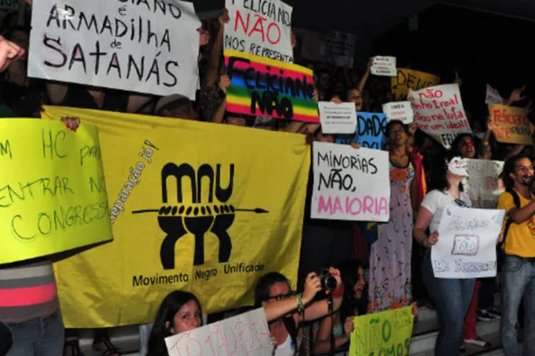 Manifestantes fazem protesto nas dependencias da Câmara dos Deputados contra a eleição de Marco Feliciano para a presidência da Comissão de Direitos Humanos  (Luis Macedo / Câmara dos Deputados)