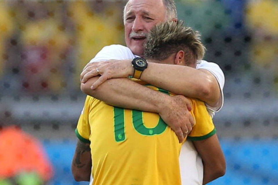 Após derrotas da seleção, Dilma aponta para "lições" da Copa