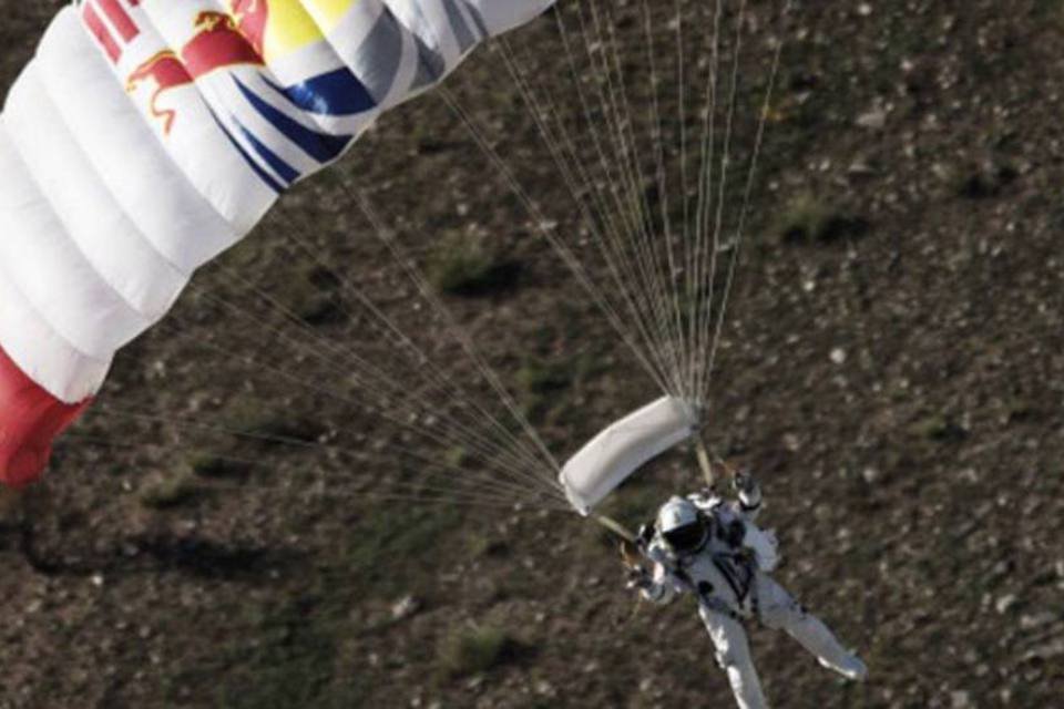 Felix Baumgartner: o paraquedista austríaco, de 43 anos, irá saltar de um balão no deserto de Roswell a uma altura de 36 quilômetros (Getty Images)
