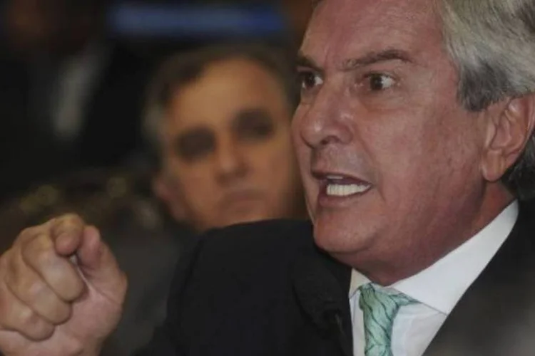
	O senador Fernando Collor: Collor quer que o TCU investigue a compra de 1.200 tablets pela procuradoria
 (José Cruz/Agência Brasil)