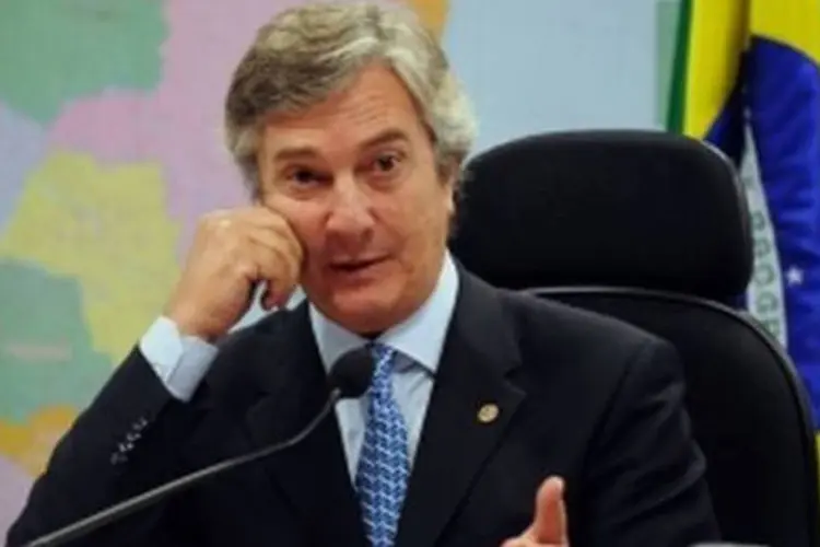 
	Fernando Collor: Collor est&aacute; entre os quase 50 parlamentares investigados como parte de um suposto esquema de propinas na Petrobras
 (.)