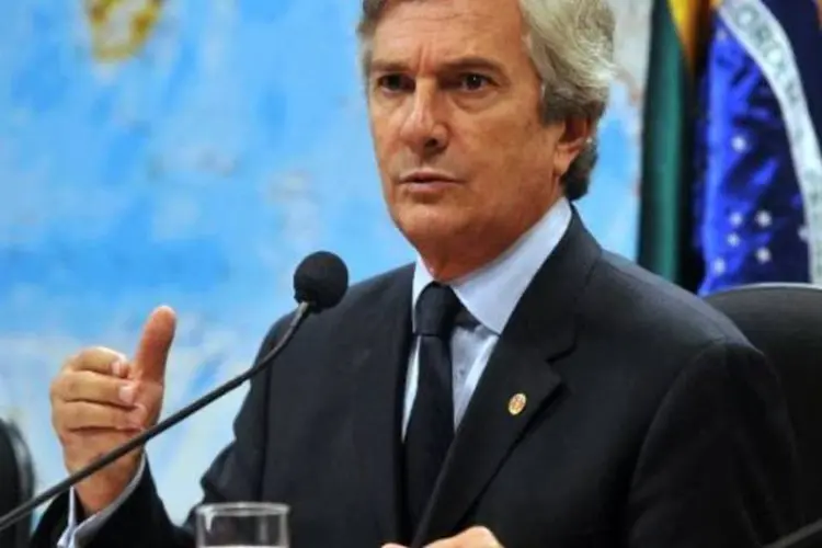 Collor: mais cedo, senador disse que "a verdade vai prevalecer diante da acusação vil" (Antonio Cruz/ABr/Agência Brasil)