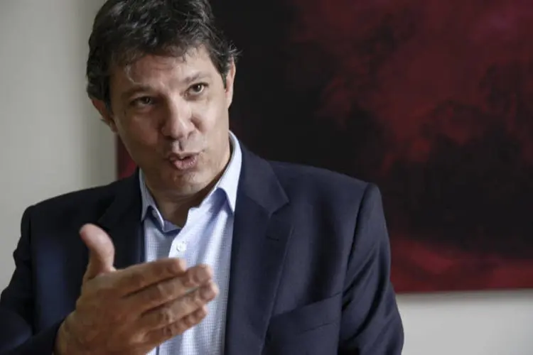 Fernando Haddad, prefeito de São Paulo, durante uma entrevista na Prefeitura de São Paulo (Paulo Fridman/Bloomberg)
