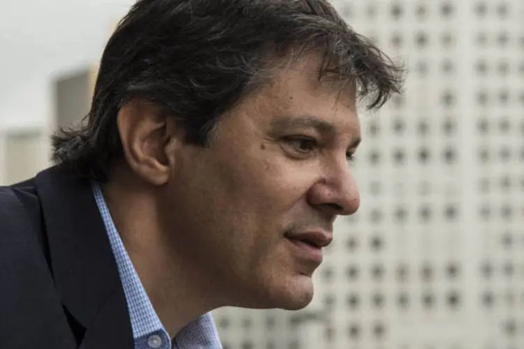 
	Fernando Haddad: &quot;&eacute; o momento de dizer que somos respons&aacute;veis. Vamos sentar &agrave; mesa e tirar o pa&iacute;s dessa situa&ccedil;&atilde;o&quot;, disse o prefeito
 (Paulo Fridman/Bloomberg)