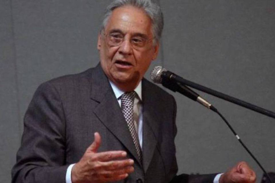 FHC diz que falta rumo à política econômica de Dilma