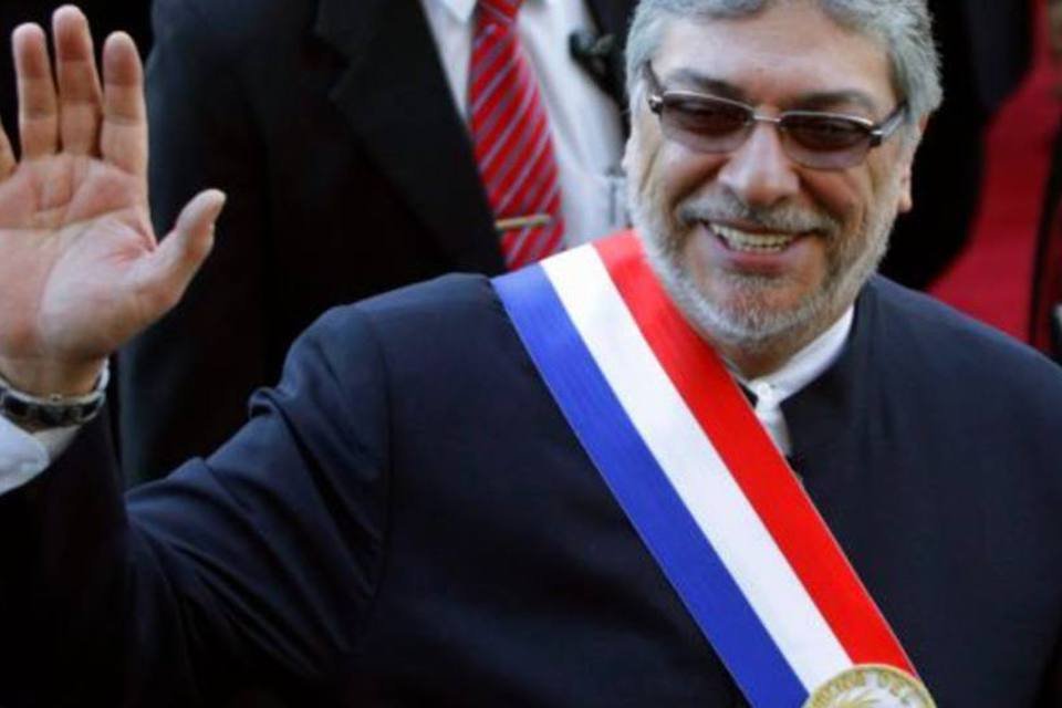 Fernando Lugo é cassado e deixa Presidência do Paraguai