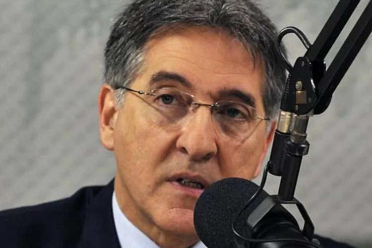 Pimentel  e o ministro de Negócios do Reino Unido, Vince Cable, participaram do 6º Comitê Econômico e de Comércio Conjunto  (Antonio Cruz/ABr)