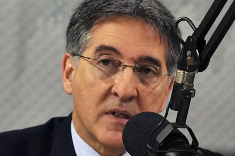 Fernando Pimentel: oposição considera participação do BNDES na fusão como ilegal (Antonio Cruz/ABr)
