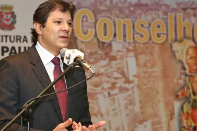 
	Fernando Haddad, prefeito de S&atilde;o Paulo: primeiras notifica&ccedil;&otilde;es para que empresas citadas na investiga&ccedil;&atilde;o de fraude no recolhimento do Imposto sobre Servi&ccedil;osforam enviadas
 (Fábio Arantes/Secom)