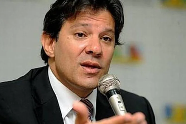 Sem cortes: ministro da Educação, Fernando Haddad teve R$ 1,3 bilhão subtraído da pasta (.)