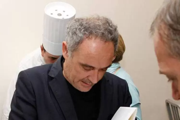 Ferran Adrià, chef de cozinha do El Bulli, eleito o cozinheiro mais influente da década (Mark Von Holden/Getty Images)