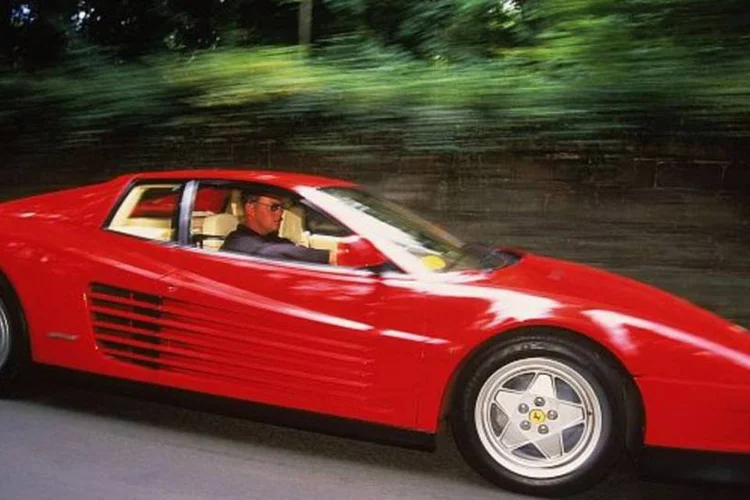 Sergio Farina fez sucesso com o design de uma série de carros, como a eterna Ferrari Testarossa (Andrew Redington/Getty Images)