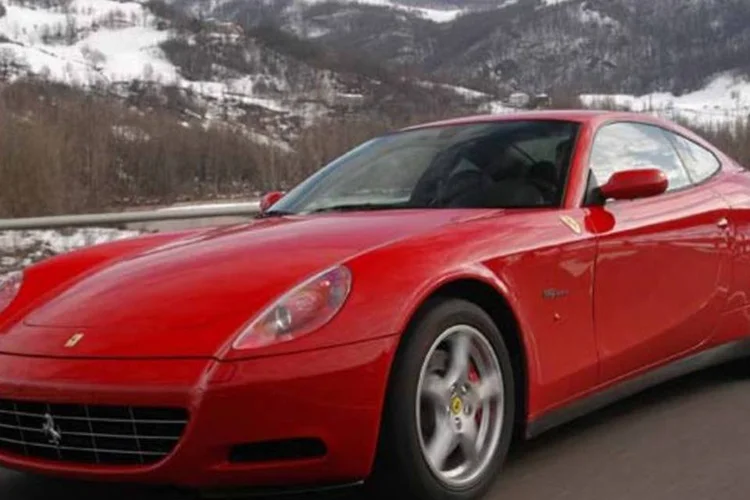 Ferraris na garagem denunciaram evasores de impostos na Itália (Marco de Bari/Quatro Rodas)