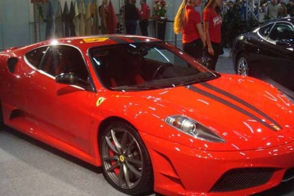 Ferrari inaugura primeira loja do Brasil no Rio de Janeiro